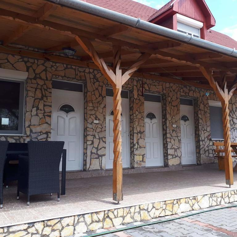 Relax Apartman Siofok-Sosto מראה חיצוני תמונה