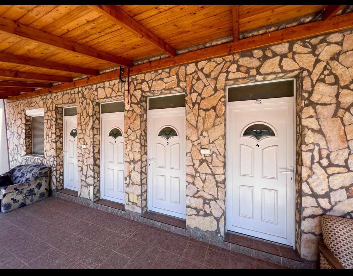 Relax Apartman Siofok-Sosto מראה חיצוני תמונה