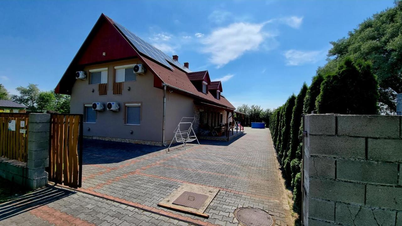 Relax Apartman Siofok-Sosto מראה חיצוני תמונה
